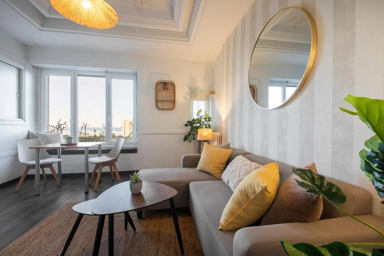 Cozy Apartment In Front Of The Beach San Sebastian Spain