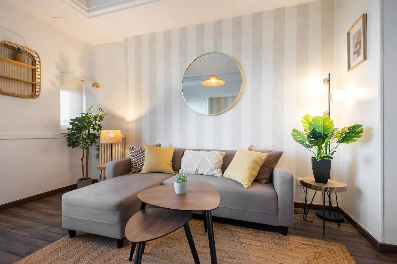 Cozy Apartment In Front Of The Beach San Sebastian Spain