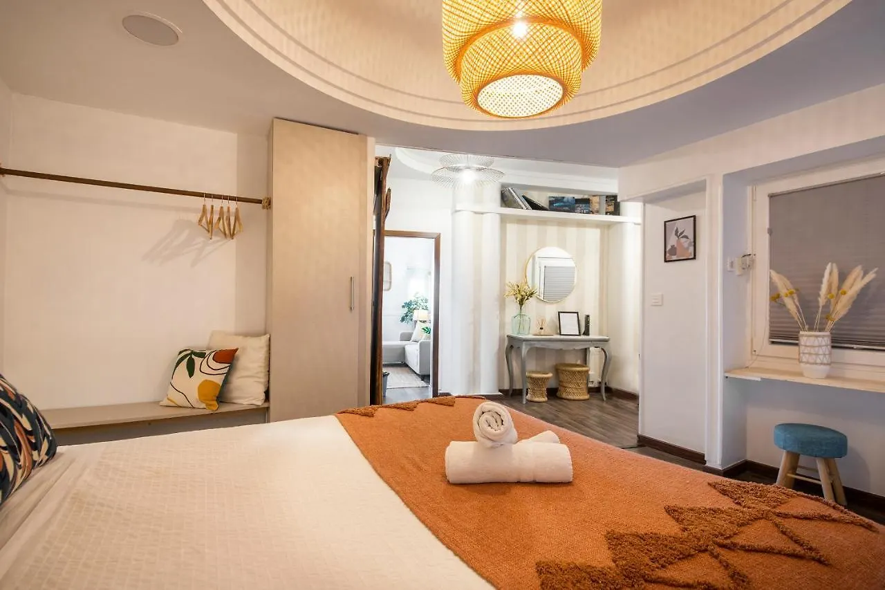 Cozy Apartment In Front Of The Beach San Sebastian