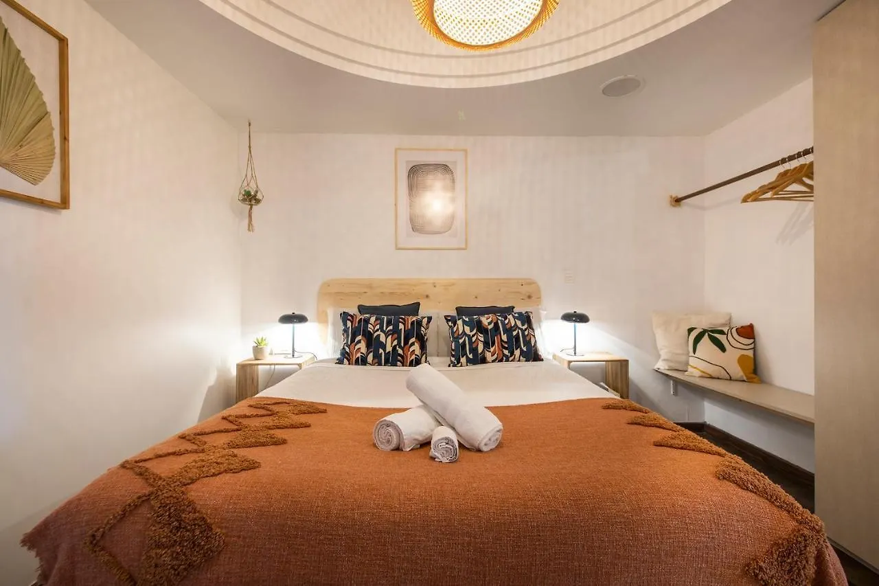 Cozy Apartment In Front Of The Beach San Sebastian